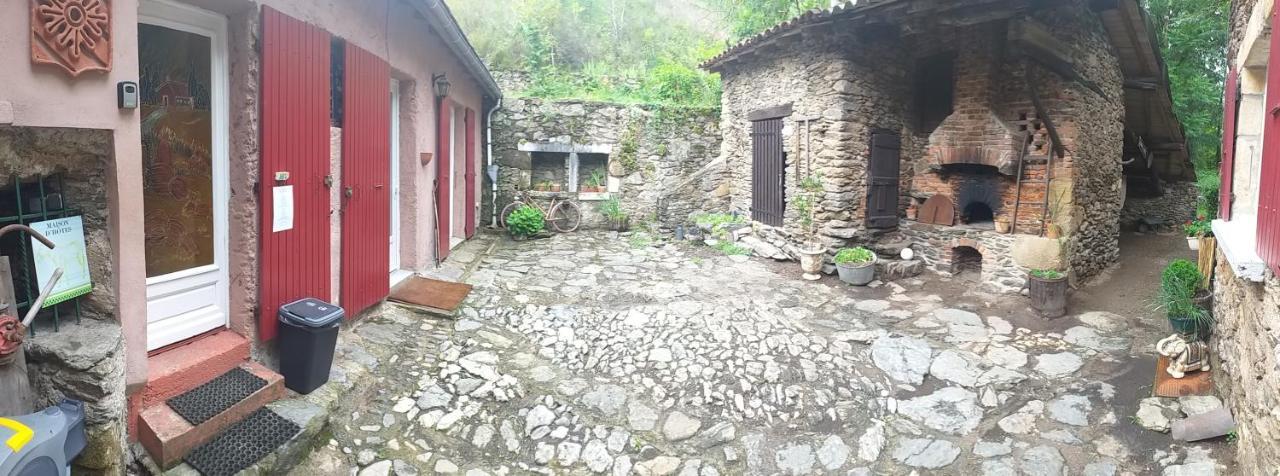 Hotel Cedres Bleus De Joany Chez Nathalie Viviez Exterior foto