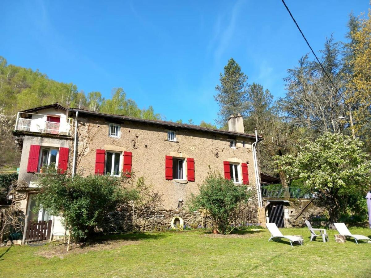 Hotel Cedres Bleus De Joany Chez Nathalie Viviez Exterior foto